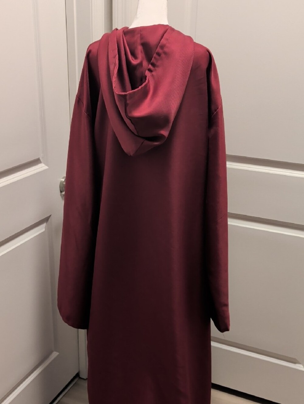 Hooded Burgundy Cape 2XL - Fantasy Cosplay Costume - Picture 7 of 11
